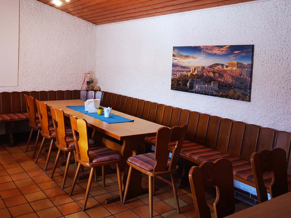 gemütlicher Nebenraum des Alexandros in Schwandorf